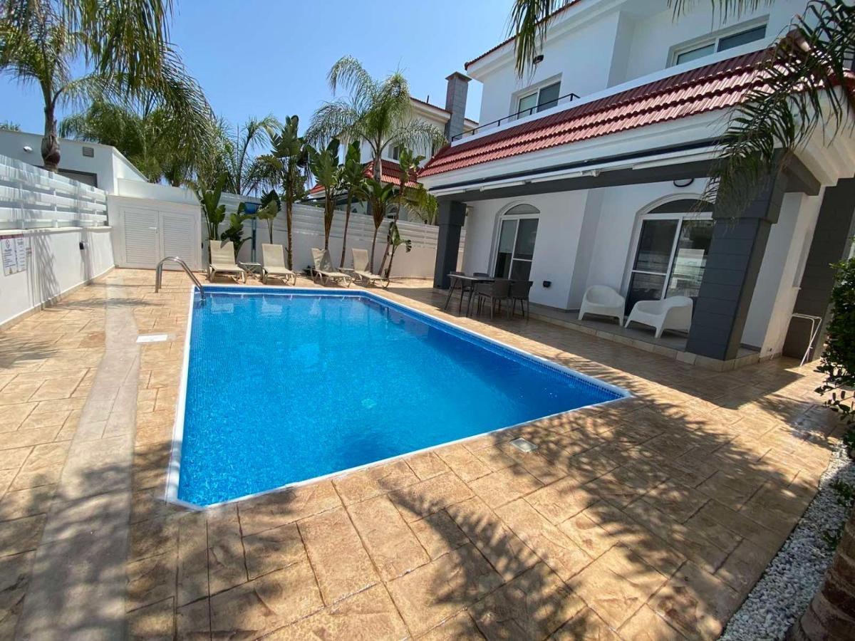Villa Diana - 200 Meters From Kapparis, Fireman'S Beach Paralimni Exteriér fotografie