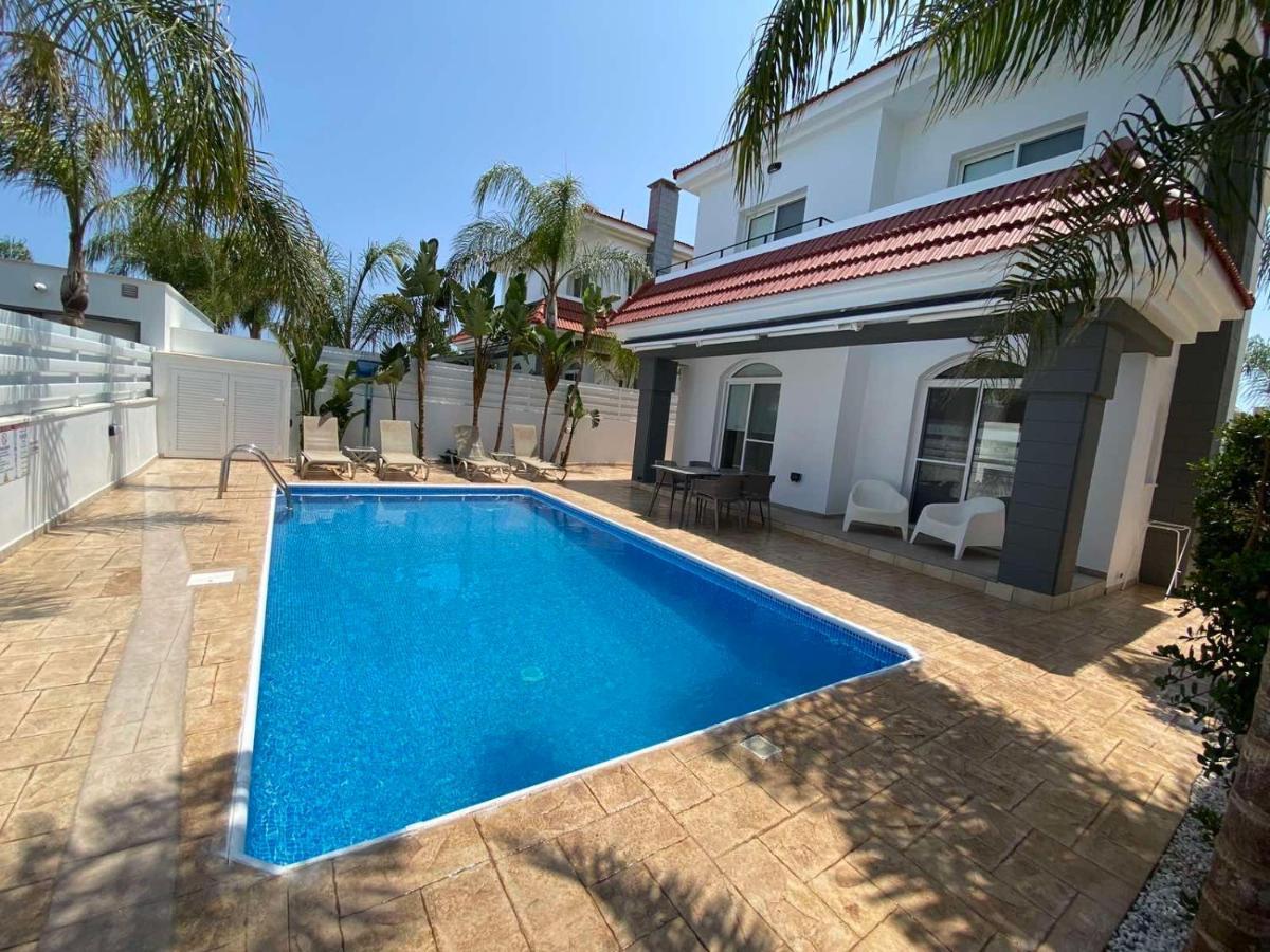 Villa Diana - 200 Meters From Kapparis, Fireman'S Beach Paralimni Exteriér fotografie